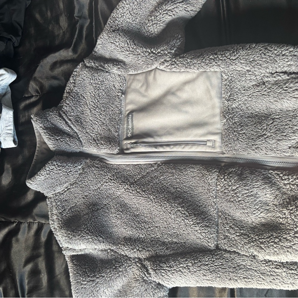 Columbia Soft Gray Fleece Jacket